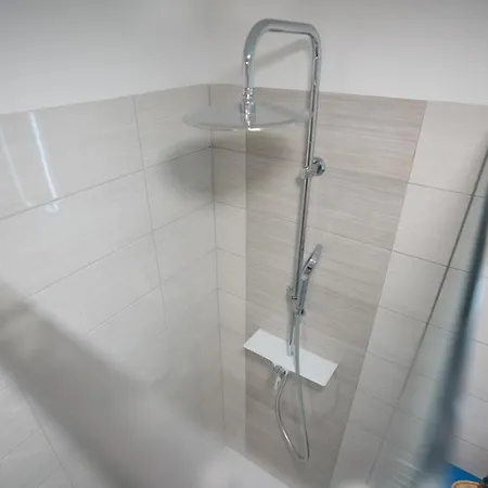 Apartma Lida 1- Mirna Lokacija, Brezplacno Parkirisce, 10 Minut Hoje Do Jezera In Gradu