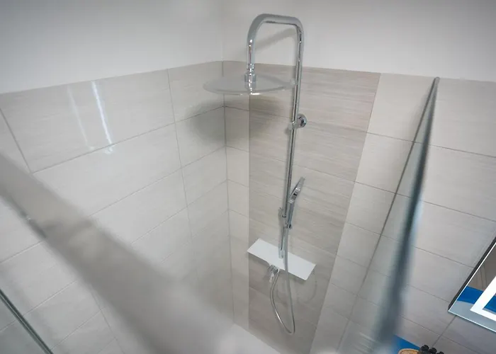 Apartma Lida 1- Mirna Lokacija, Brezplacno Parkirisce, 10 Minut Hoje Do Jezera In Gradu